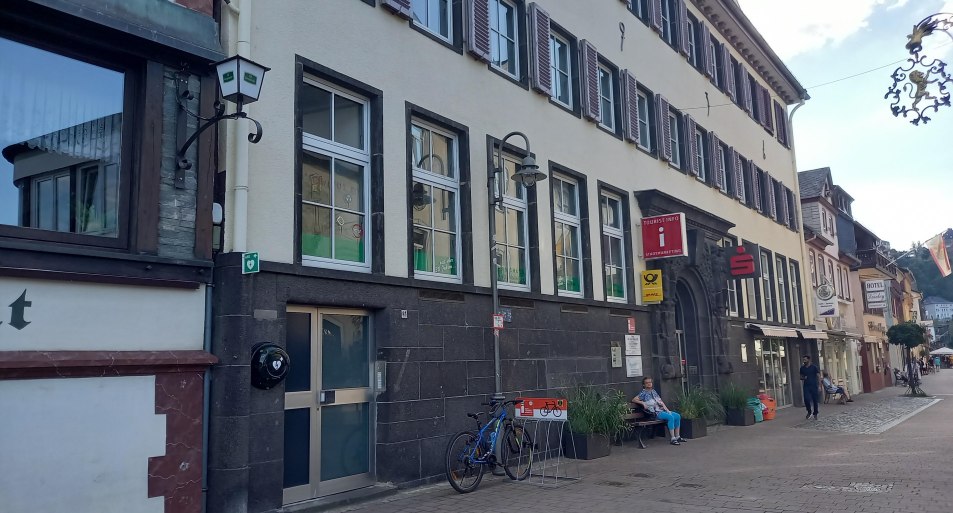 Defi an der Tourist-Information | &copy; TI Hunsr&uuml;ck-Mittelrhein