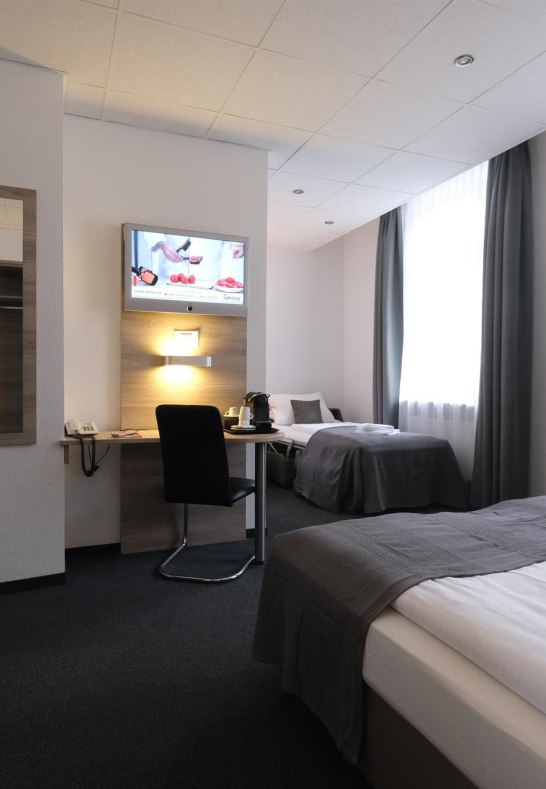 Dreibettzimmer | © Hotel Hohenstaufen