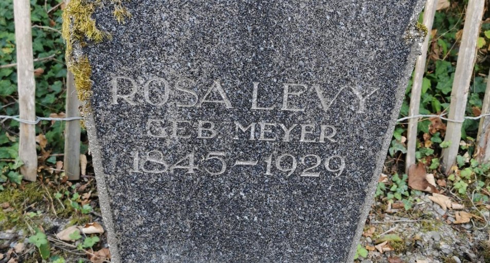 Grabstein | &copy; Sabine Pilger