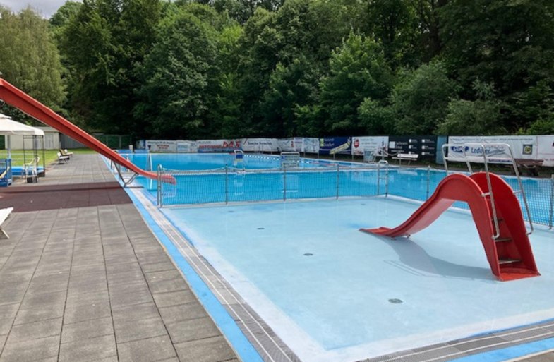 Planschbecken mit Rutsche | © Hans-Dieter Funk Planschbecken mit Rutsche | © Hans-Dieter Funk