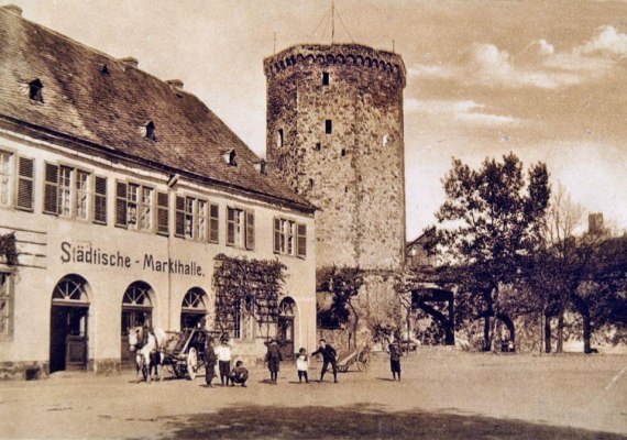 Salhoplatz mit Hexenturm 1920er Jahre | © Stadt Lahnstein