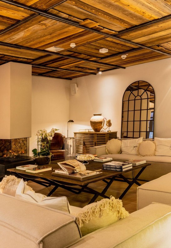 Wellnessbereich | &copy; Papa Rhein