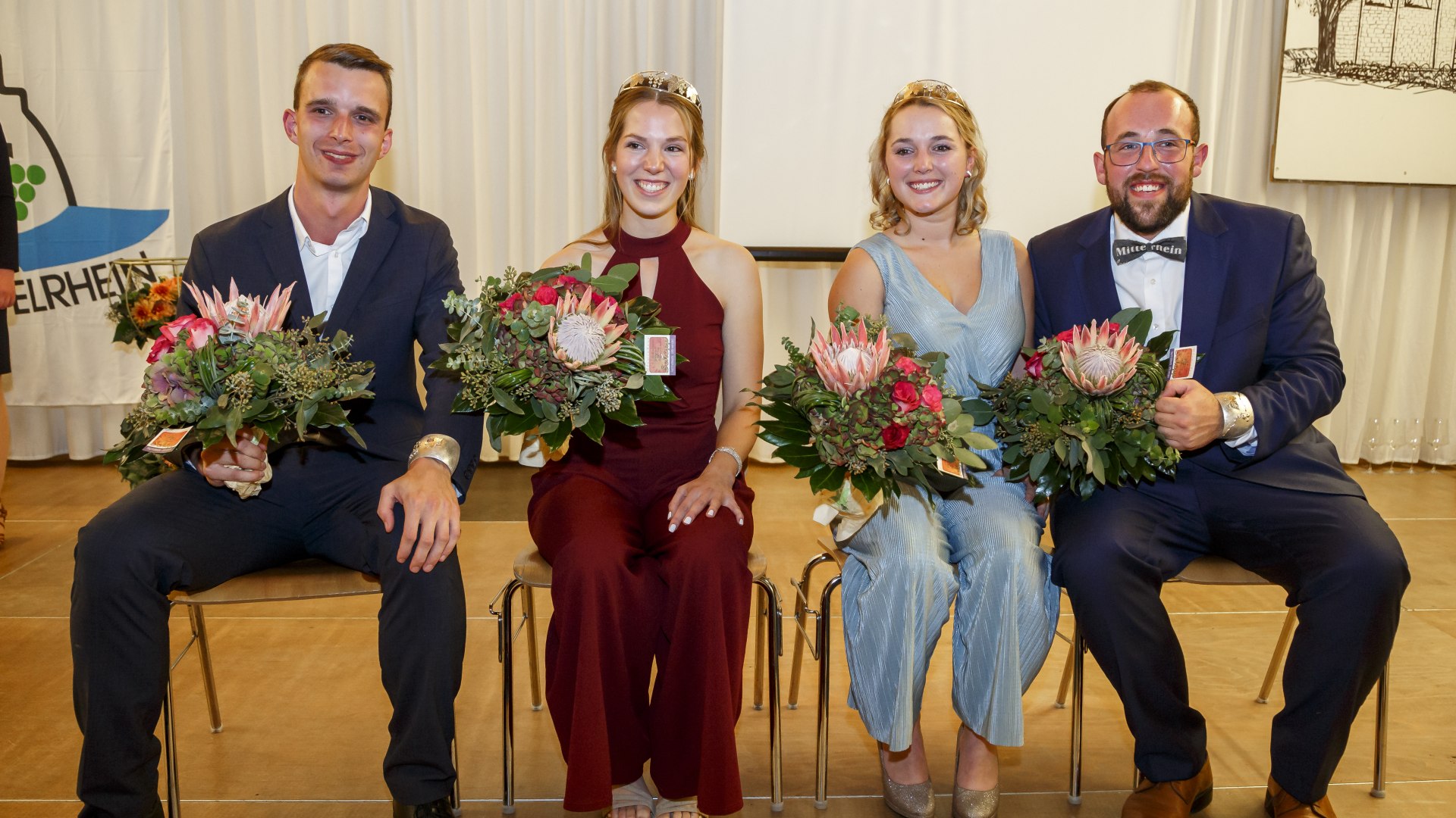 Mittelrhein-Weinhoheiten 2023/2024 | © Fotostudio Eidens-Holl Mittelrhein-Weinhoheiten 2023/2024 | © Fotostudio Eidens-Holl