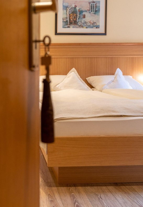 Weingut W Persch - Sennerhof - Oberwesel, Mittel16 | &copy; Weingut W. Persch