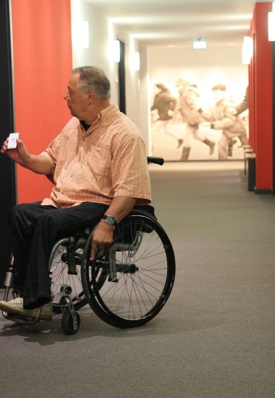 Barrierefreie Zimmertür | © Kaltenbach, Hotel im Schulhaus