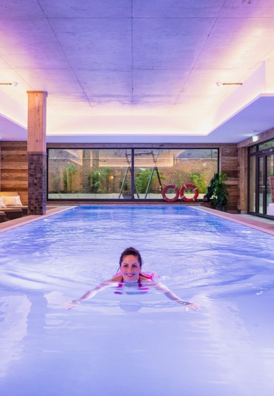 Innenpool | &copy; Papa Rhein