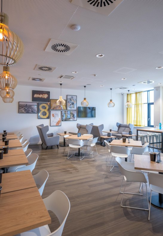 Super 8 Fr&uuml;hst&uuml;cksraum | &copy; Gorgeous Smiling Hotels GmbH