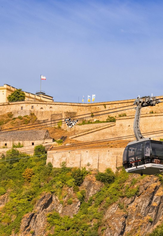 Mit der Seilbahn zur Festung schweben | © GDKE, Johannes Bruchhof Mit der Seilbahn zur Festung schweben | © GDKE, Johannes Bruchhof
