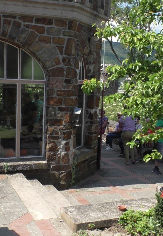 wein date 2022 - Burggärtnerei | © Mittelrhein Wein e. V. wein date 2022 - Burggärtnerei | © Mittelrhein Wein e. V.