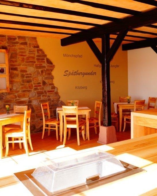 Gastraum | &copy; Weingut Hof Rheinblick