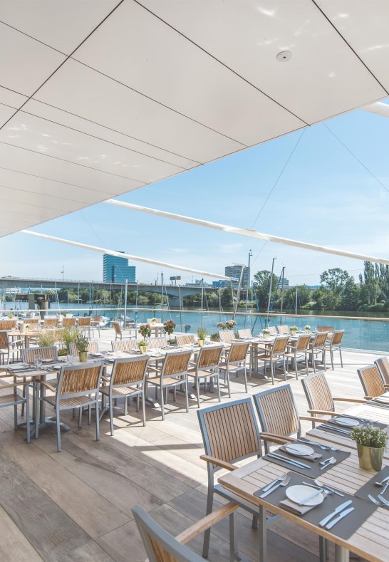 Landgang Terrassenansicht 2 | © Fährhaus - Artur Lik Fotografie Landgang Terrassenansicht 2 | © Fährhaus - Artur Lik Fotografie