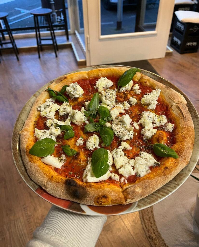 Rheingaupizza | &copy; Pizzeria & Trattoria Tutti Amici