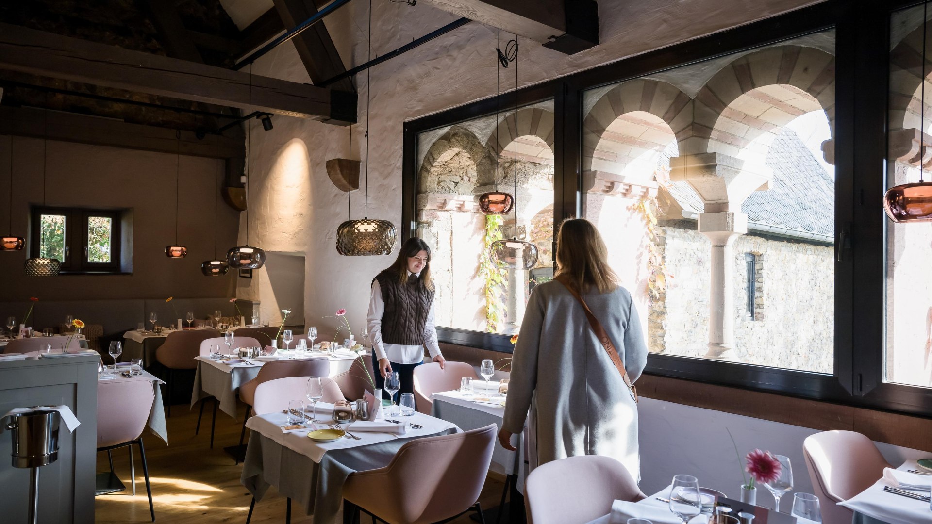 Restaurant im Grauen Haus | © RTKT, Saskia Marloh Restaurant im Grauen Haus | © RTKT, Saskia Marloh