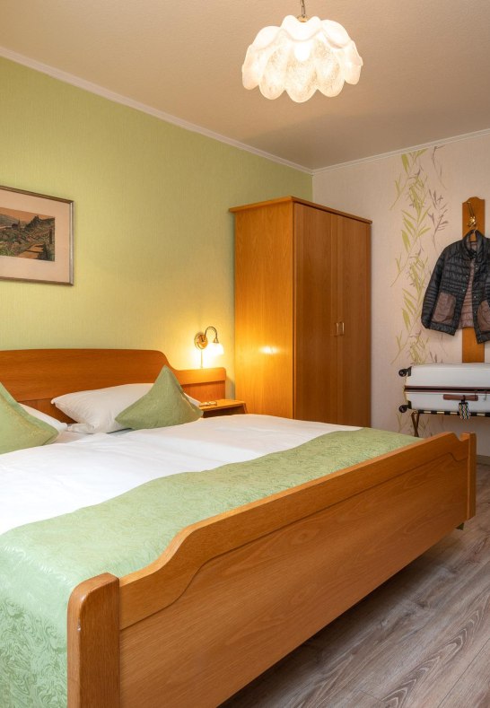 Weingut W Persch - Sennerhof - Oberwesel, Mittelr8 | &copy; Weingut W. Persch