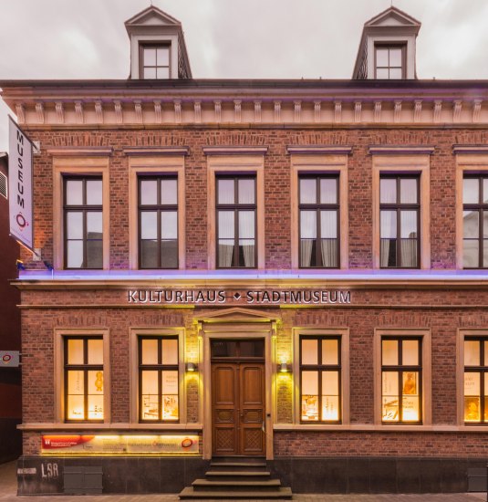 kulturhaus-oberwesel-Fassade-neu-2018 mit Eingang | &copy; Kulturhaus Oberwesel