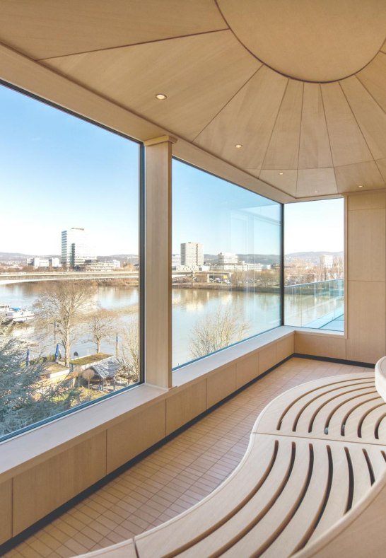 F&Auml;HRHAUS Koblenz Hotel Sauna Ausblick | &copy; Artur Lik Fotografie
