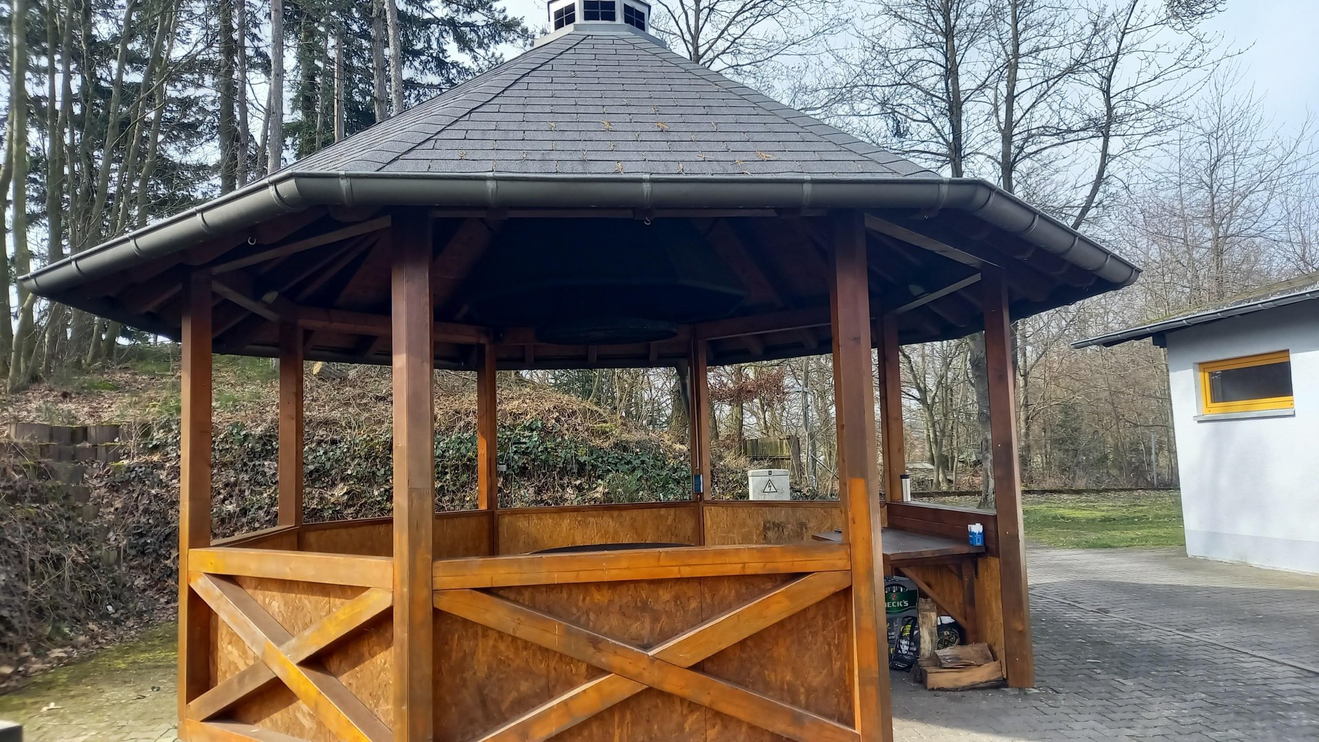 Grillh&uuml;tte am Sportplatz | &copy; C. Vogt