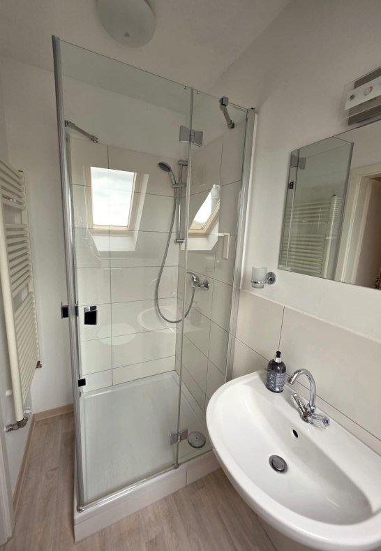 Bad | &copy; Fam. Perisa