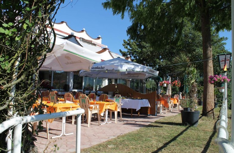 Ristorante Pizzeria Rheinkrone Lahnstein Terrasse | &copy; Pizzeria Rheinkrone