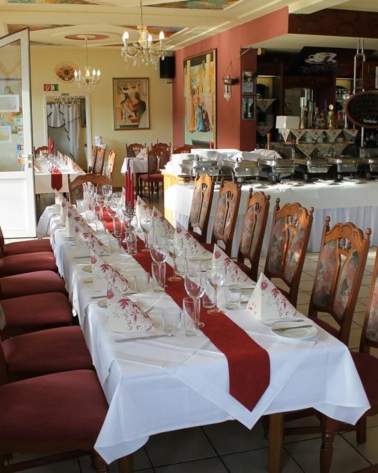 Ristorante Pizzeria Rheinkrone Lahnstein Gastraum2 | &copy; Pizzeria Rheinkrone