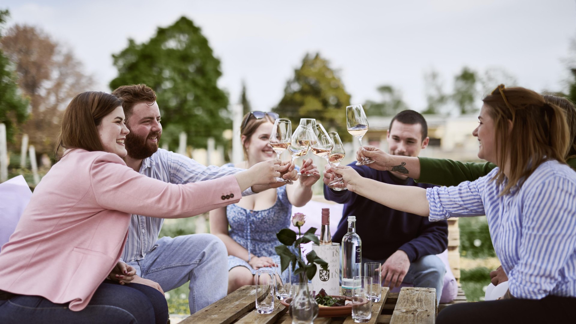 Weinlounge | &copy; Knyphausen GmbH & Co. KG.