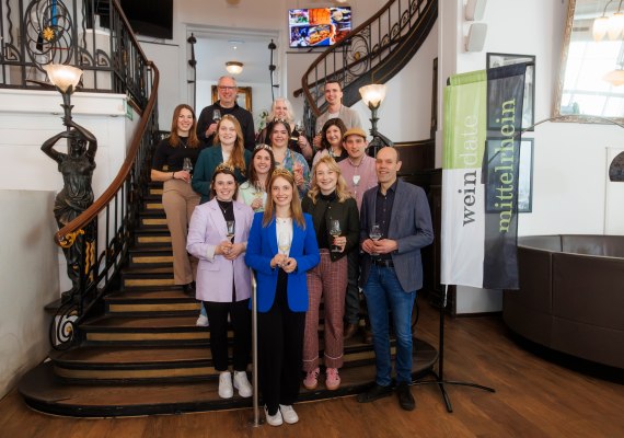 wwd Gruppenbild mit Weinhoheiten | &copy; Fotostudio Eidens-Holl