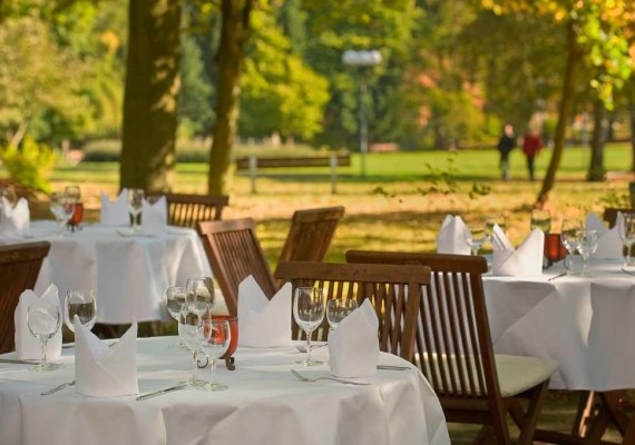 Wyndham Garden Lahnstein Terrasse | &copy; LT  Wyndham Garden