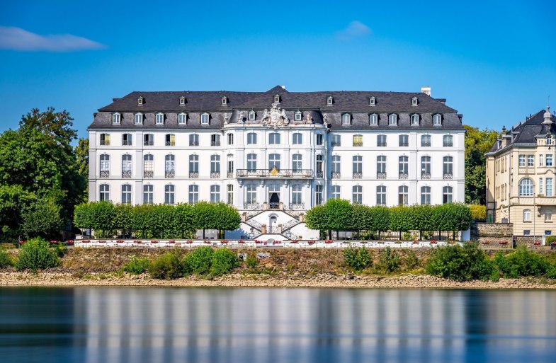 Schloss Engers Rheinseite | © Patrick Gawandtka Schloss Engers Rheinseite | © Patrick Gawandtka