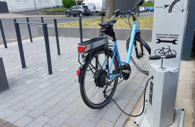 Fahrrad-Reparaturstation | © Tourist-Info Erlebnis Rheinbogen Fahrrad-Reparaturstation | © Tourist-Info Erlebnis Rheinbogen