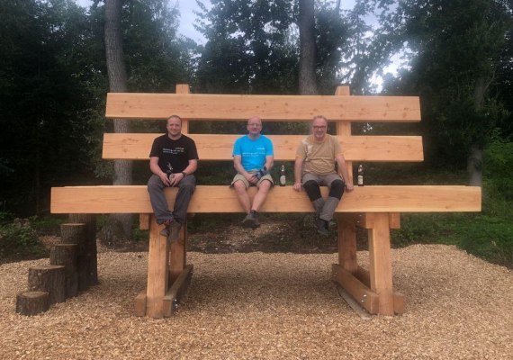 XXL Bank -- | &copy; Gemeinde Laudert