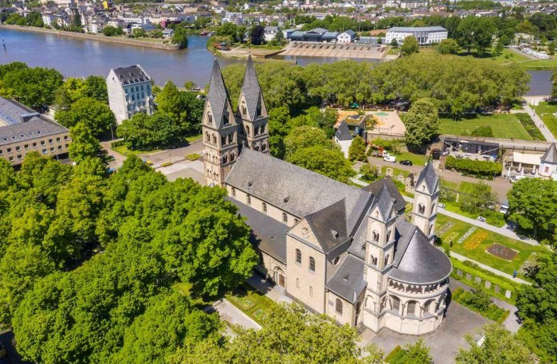 St. kastor Luftbild | © Koblenz-Touristik GmbH / Dominik Ketz St. kastor Luftbild | © Koblenz-Touristik GmbH / Dominik Ketz