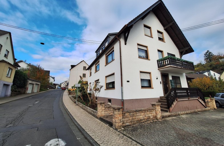 Hausansicht | &copy; Tourist-Info Erlebnis Rheinbogen