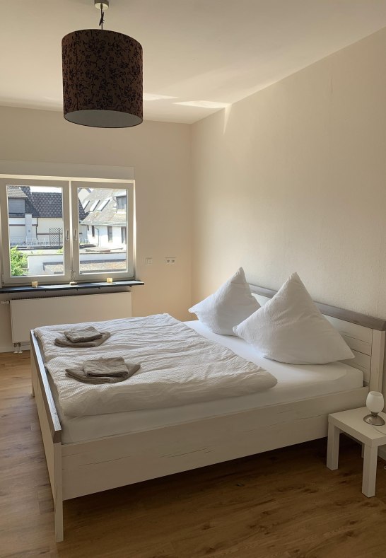 2. Schlafzimmer | &copy; Weingut Trenz