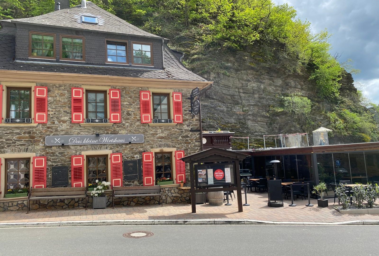 Wirtshaus | &copy; Peter & Laura Gablonsky