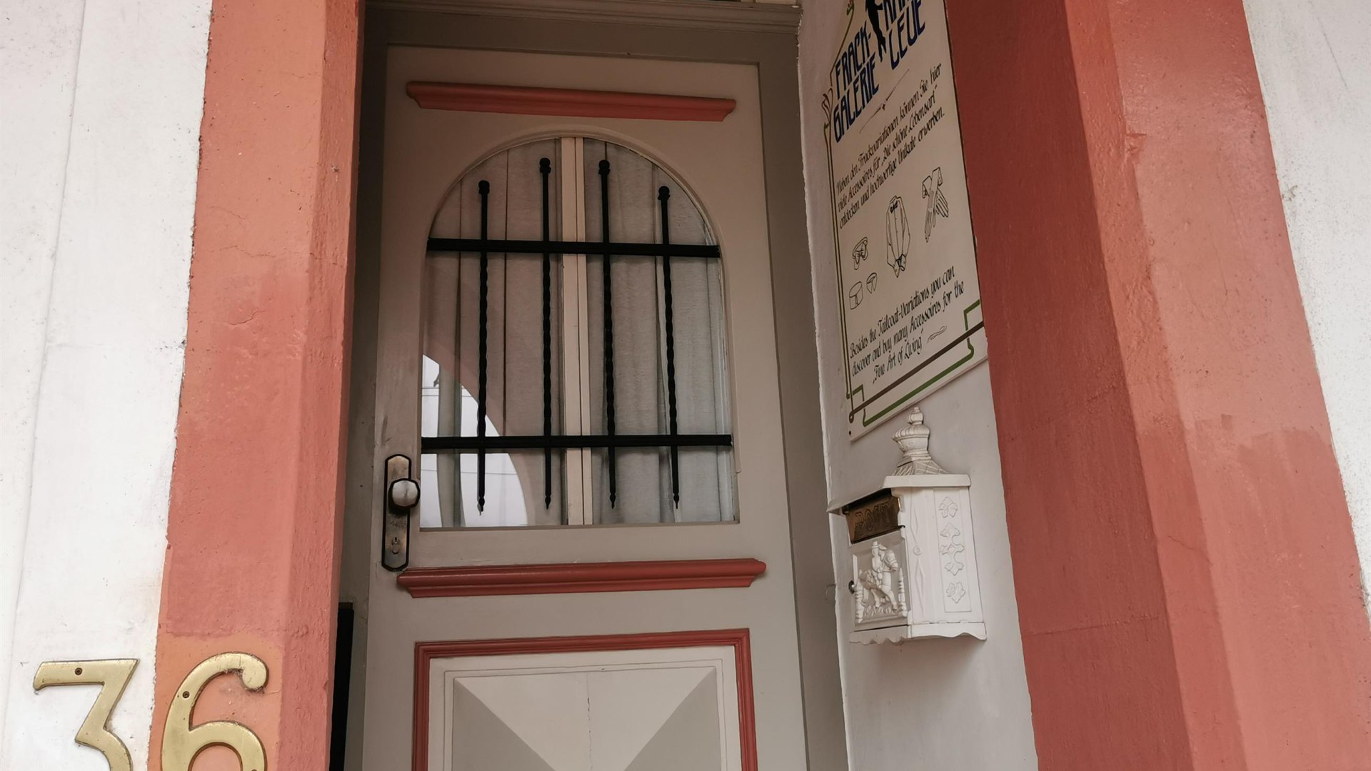 Frackgalerie Eingang | © Sabine Pilger Frackgalerie Eingang | © Sabine Pilger