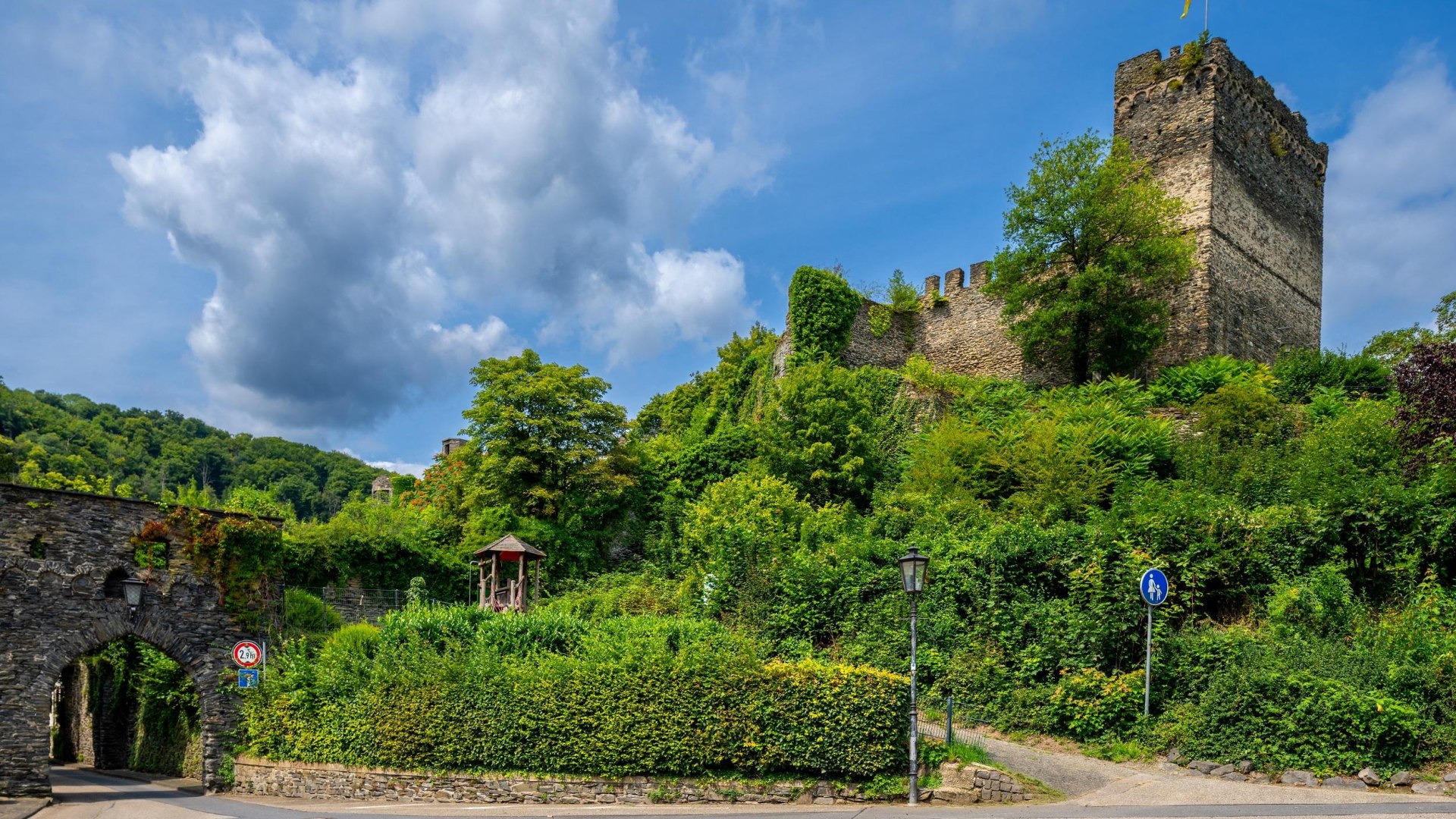 Burg Altwied | &copy; Patrick Gawandtka