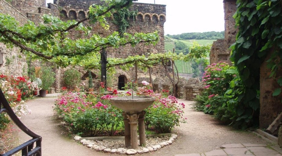 Burgundergarten | &copy; Hecher, Burg Rheinstein