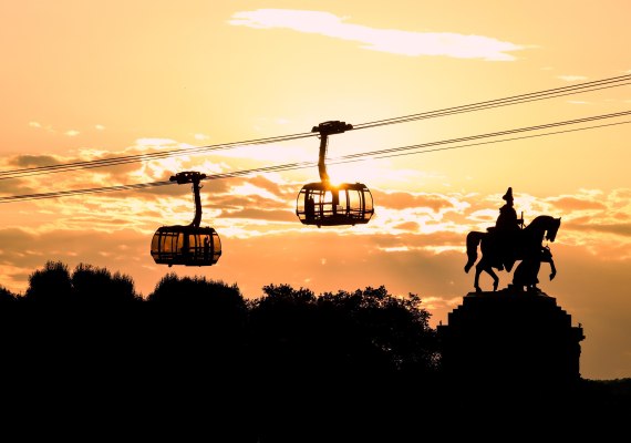 Seilbahn im Sonnenuntergang | &copy; Koblenz-Touristik GmbH / Johannes Bruchhof