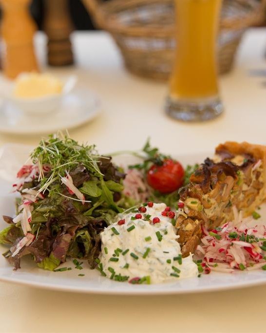 Regionale Spezialit&auml;ten Hotel Weinhaus Weiler | &copy; Weinhaus Weiler