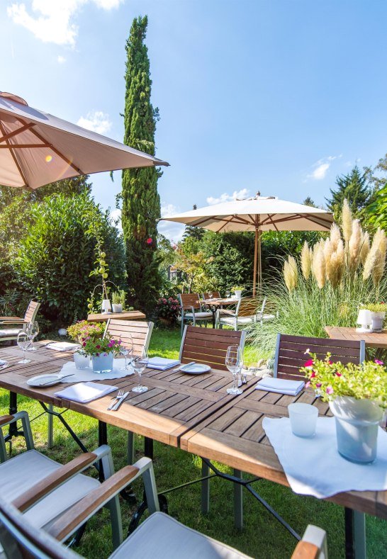 Terrasse mit Garten | &copy; Melanie Stein & Mike Schiller GbR