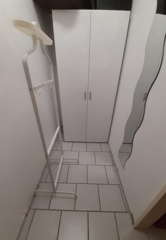 Ankleideraum mit Kleiderschrank | &copy; Reyhan Moulas