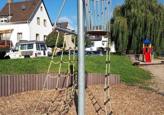 Kletterger&uuml;st | &copy; Gemeinde Spay, Thomas Becker