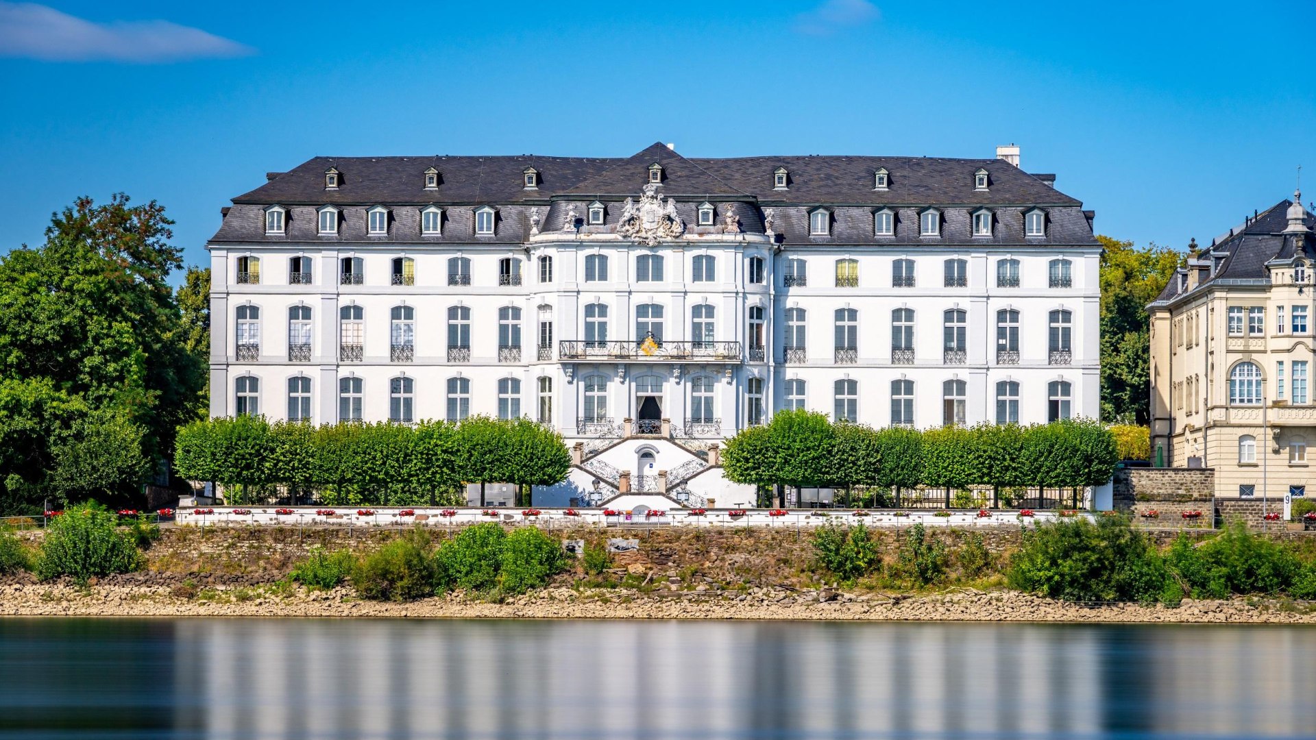 Schloss Engers Rheinseite | © Patrick Gawandtka Schloss Engers Rheinseite | © Patrick Gawandtka