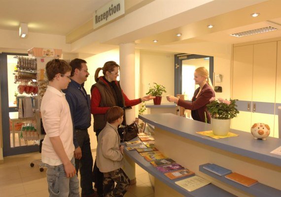Rezeption | &copy; Jugendherberge