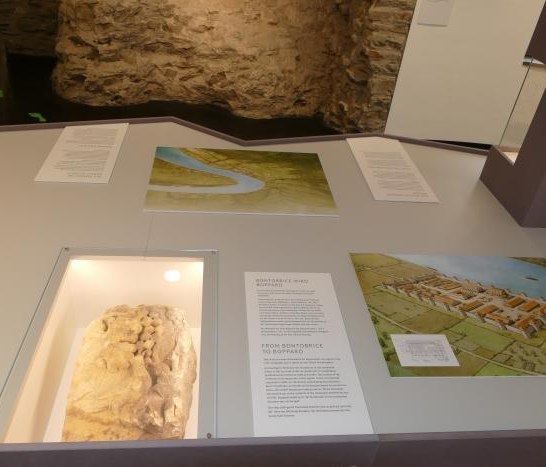 Ausstellung2 | &copy; Frank Schr&ouml;der