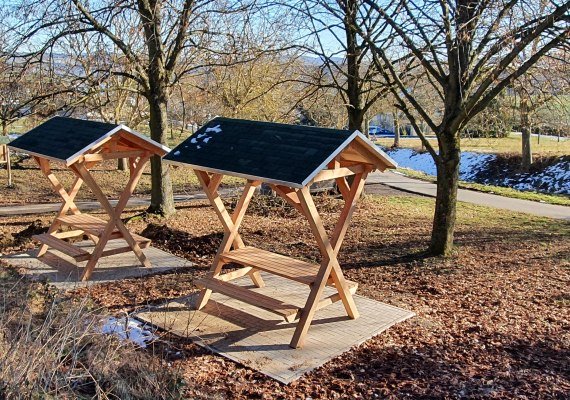 Picknickb&auml;nke im Winter | &copy; T. Biersch