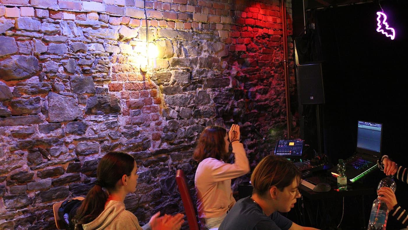 Hörspiel Workshop Krimi & Detektiv Storys Koblenz | © TimSchAaDy Hörspiel Workshop Krimi & Detektiv Storys Koblenz | © TimSchAaDy