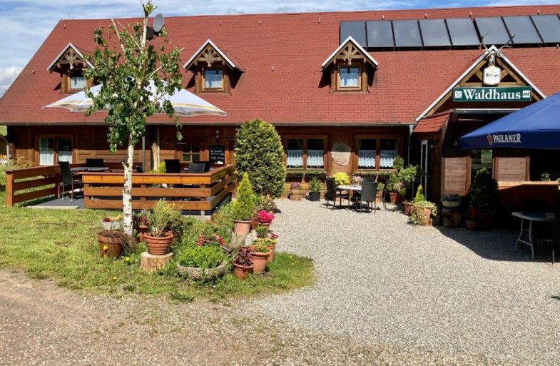 Waldhaus | &copy; Wolfgang Meyer