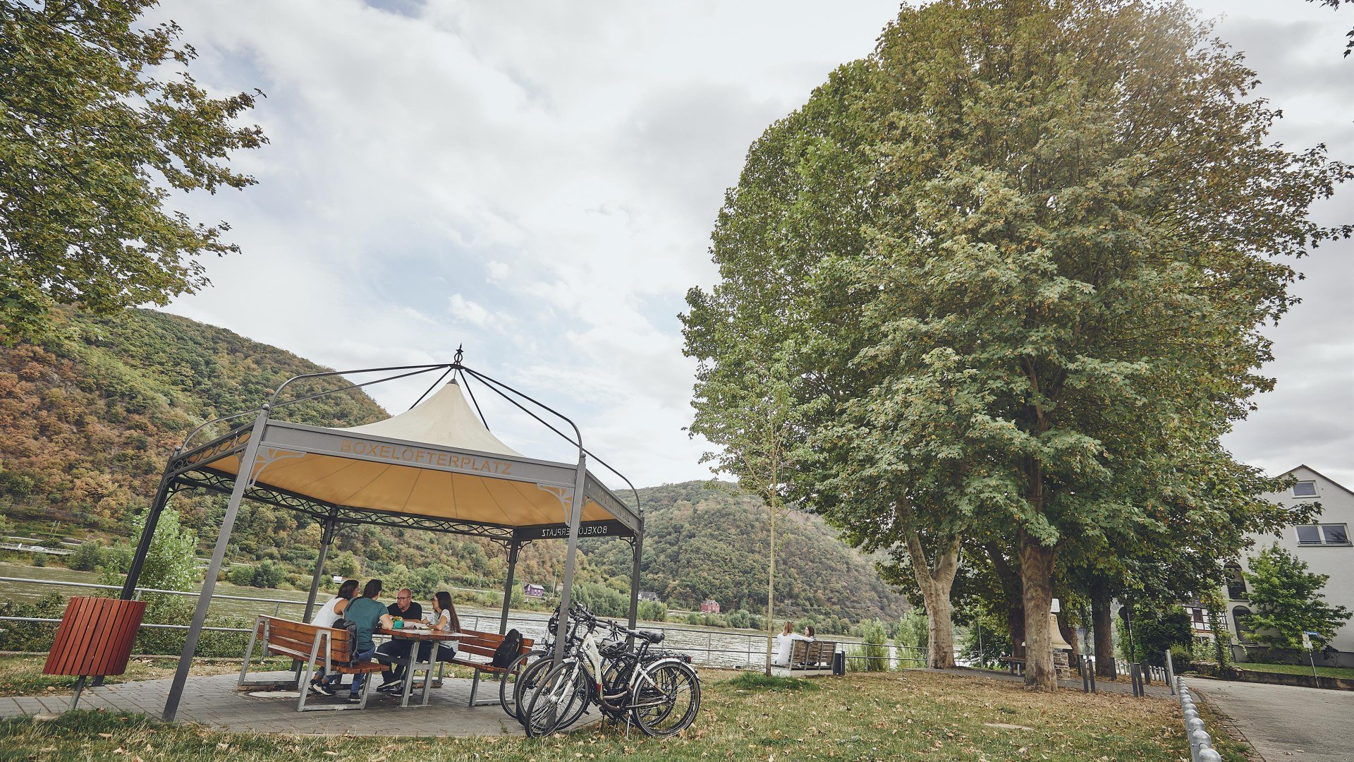 Platz | &copy; Tourist-Info Erlebnis Rheinbogen