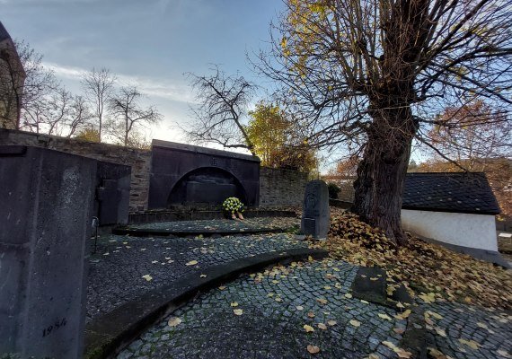 Stein2 | © Tourist-Information Erlebnis Rheinbogen Stein2 | © Tourist-Information Erlebnis Rheinbogen